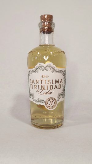 RON SANTÍSIMA TRINIDAD 3 AÑOS
