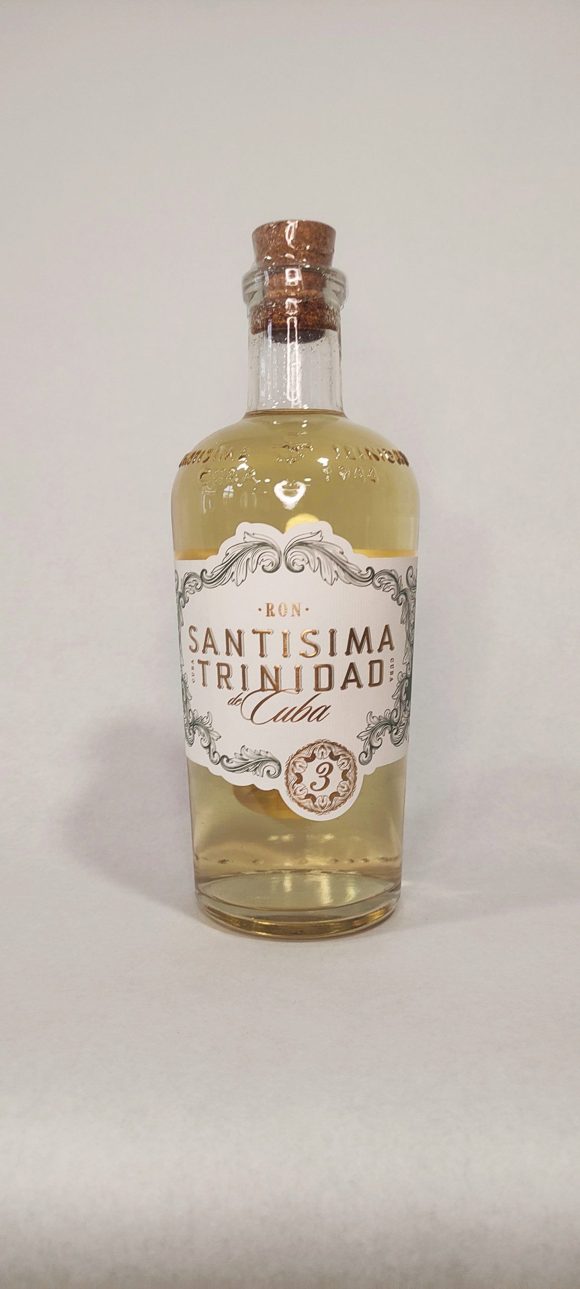 RON SANTÍSIMA TRINIDAD 3 AÑOS
